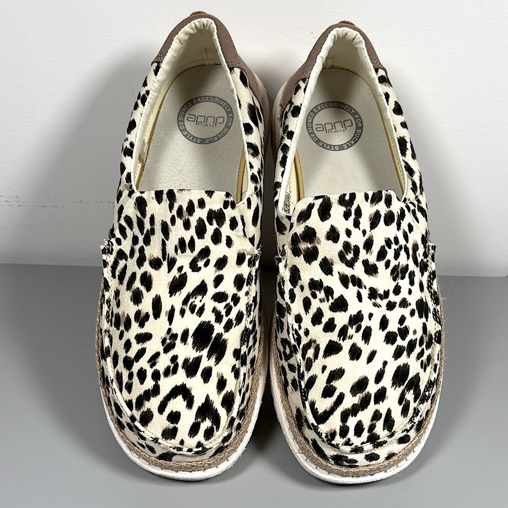 Hey Dude Buckle Exclusive Misty Leopard Angora Women's Slip-On Shoes Sz. 9 - Picture 6 of 9